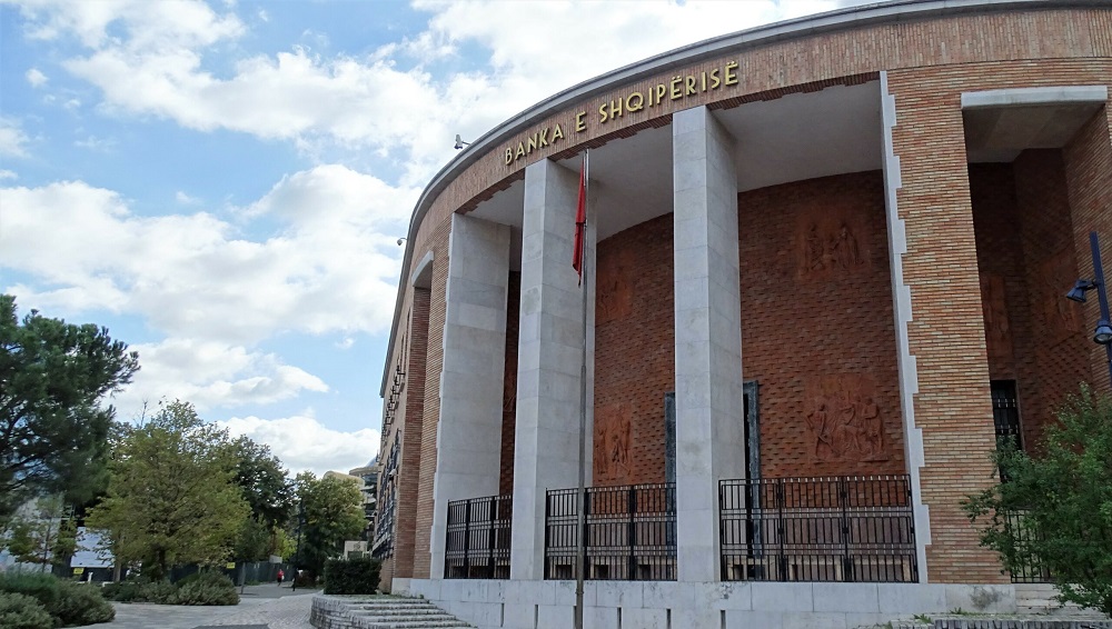 Ndryshimet klimatike, BSH: Rreziqet me te cilat perballet sistemi bankar